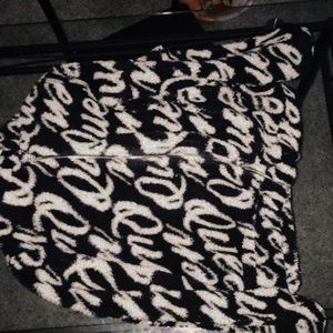 Queen puffy jacket